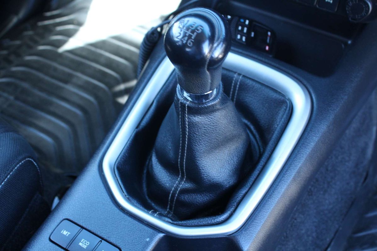 2017 Toyota Hilux SR5 GUN126R 4X4