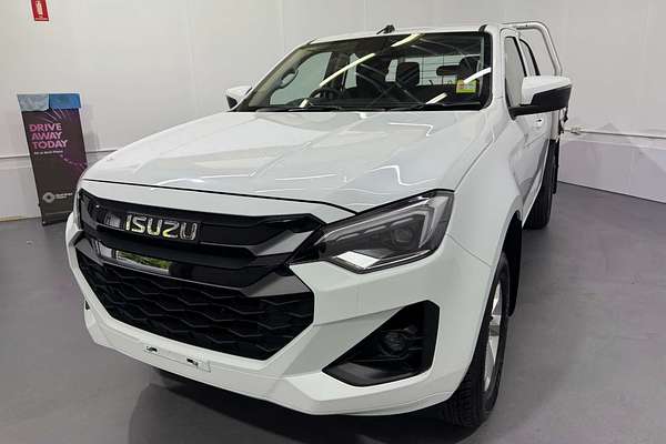 2025 Isuzu D-MAX LS-M  4X4