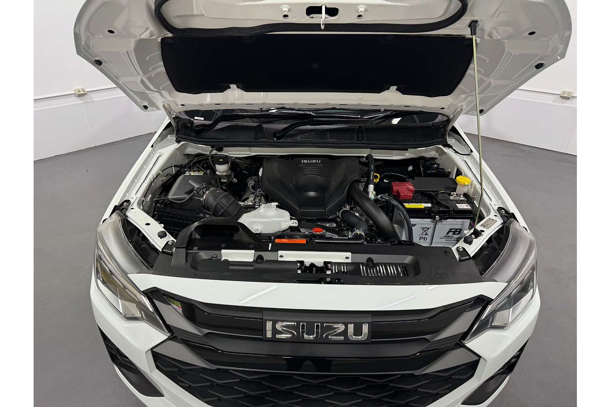 2025 Isuzu D-MAX LS-M  4X4