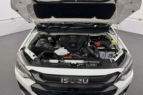 2025 Isuzu D-MAX LS-M  4X4