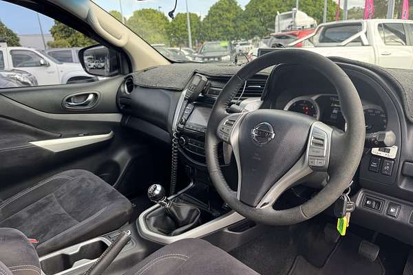 2015 Nissan Navara ST D23 4X4