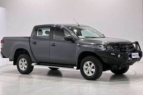 2022 Mitsubishi Triton GLX+ MR 4X4