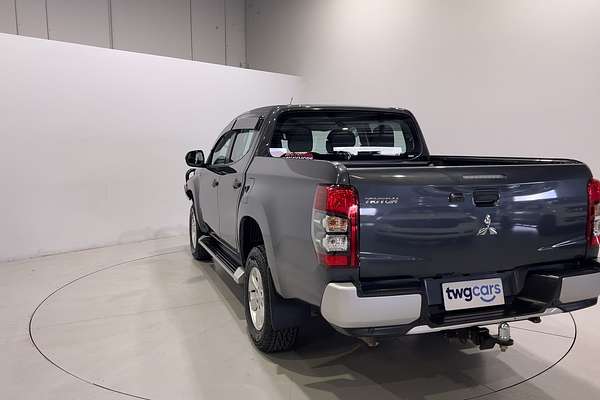 2022 Mitsubishi Triton GLX+ MR 4X4