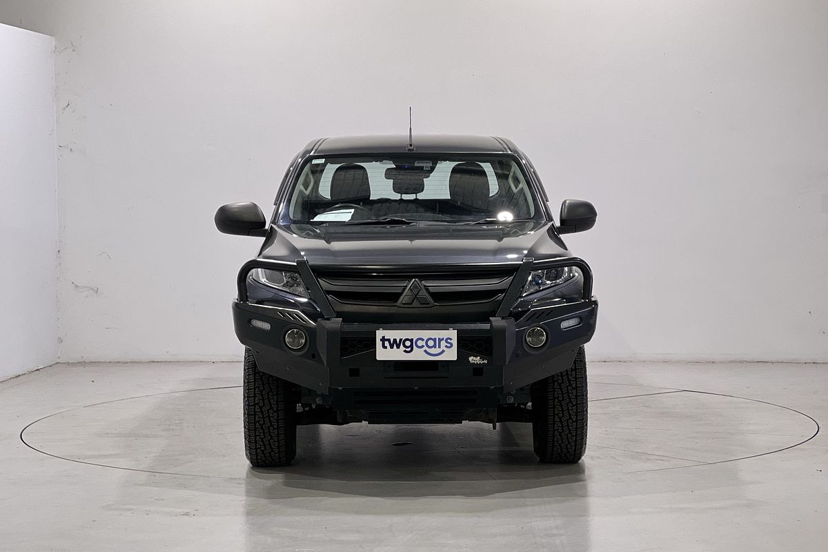 2022 Mitsubishi Triton GLX+ MR 4X4