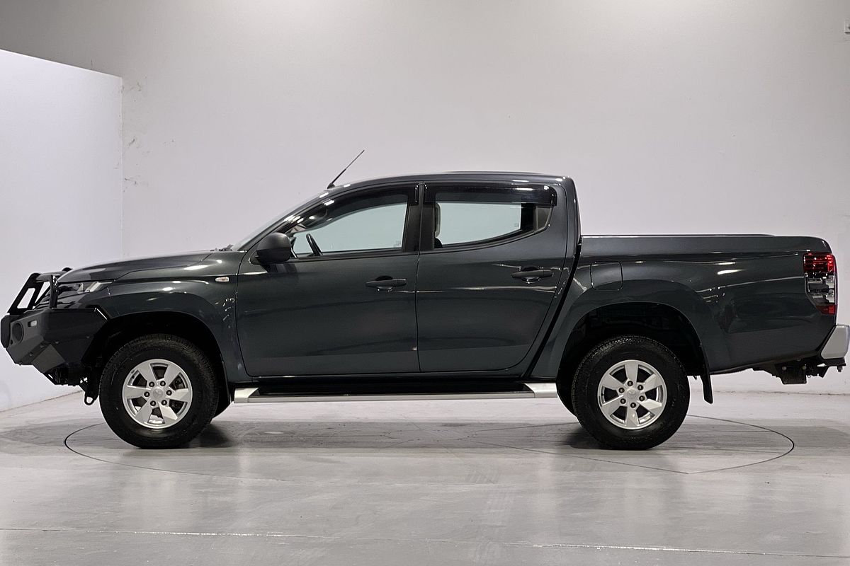 2022 Mitsubishi Triton GLX+ MR 4X4