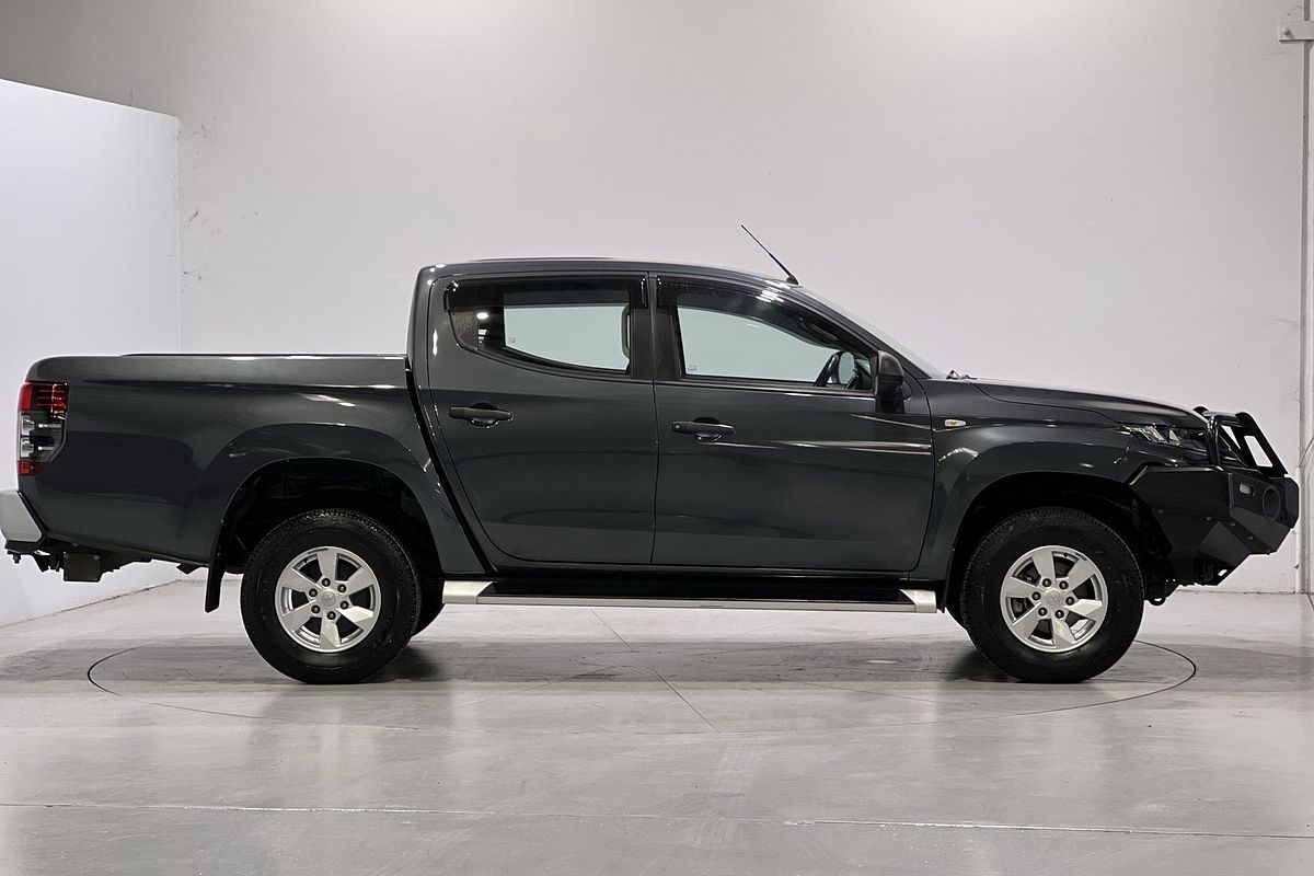 2022 Mitsubishi Triton GLX+ MR 4X4