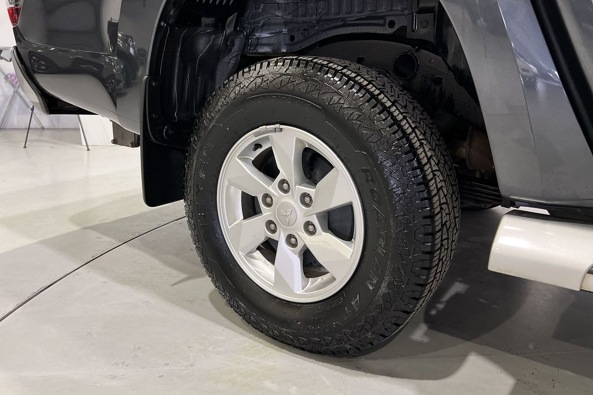 2022 Mitsubishi Triton GLX+ MR 4X4