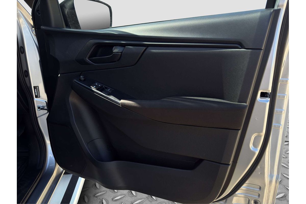 2023 Isuzu D-MAX SX  4X4