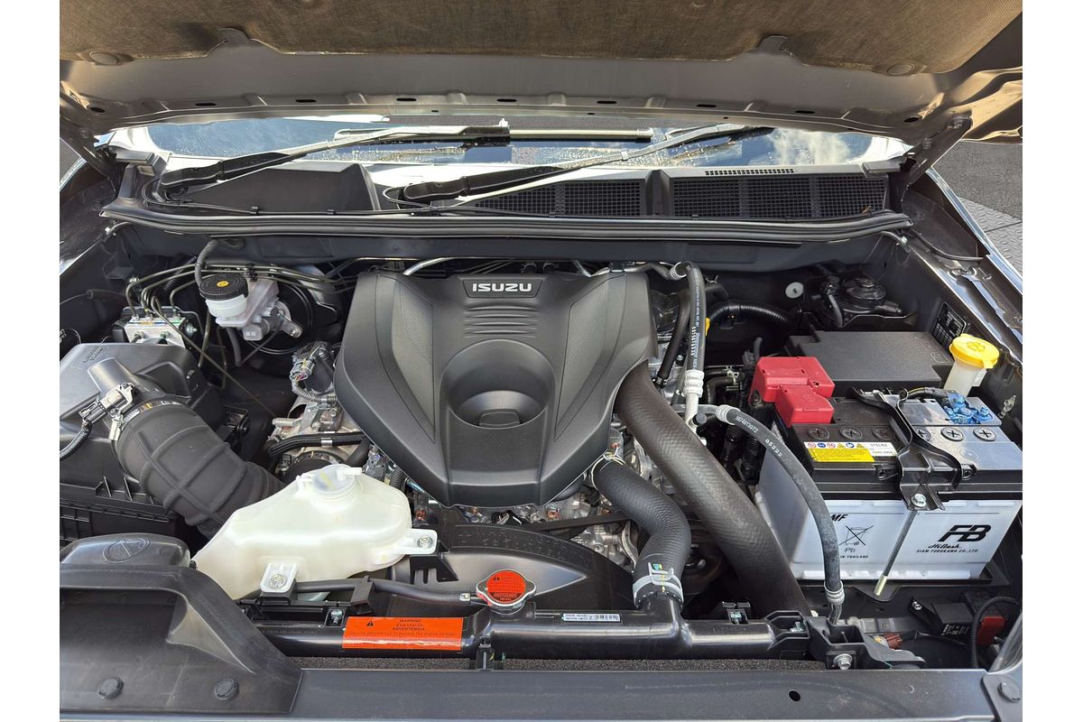 2022 Isuzu MU-X LS-T