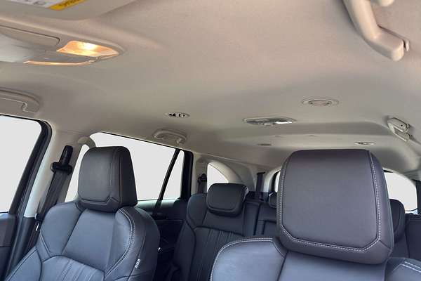 2022 Isuzu MU-X LS-T