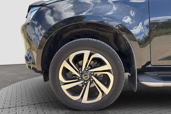 2022 Isuzu MU-X LS-T