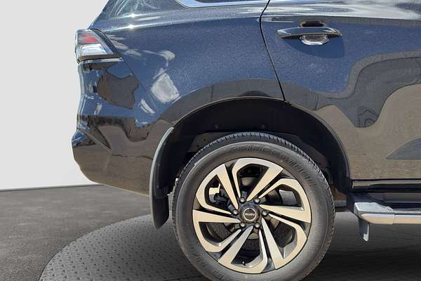 2022 Isuzu MU-X LS-T