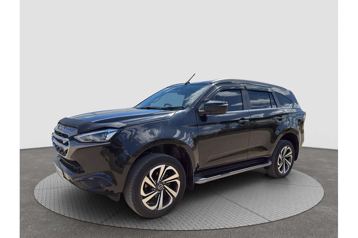 2022 Isuzu MU-X LS-T