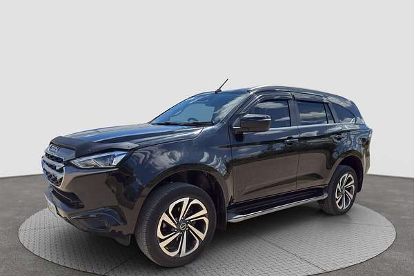 2022 Isuzu MU-X LS-T