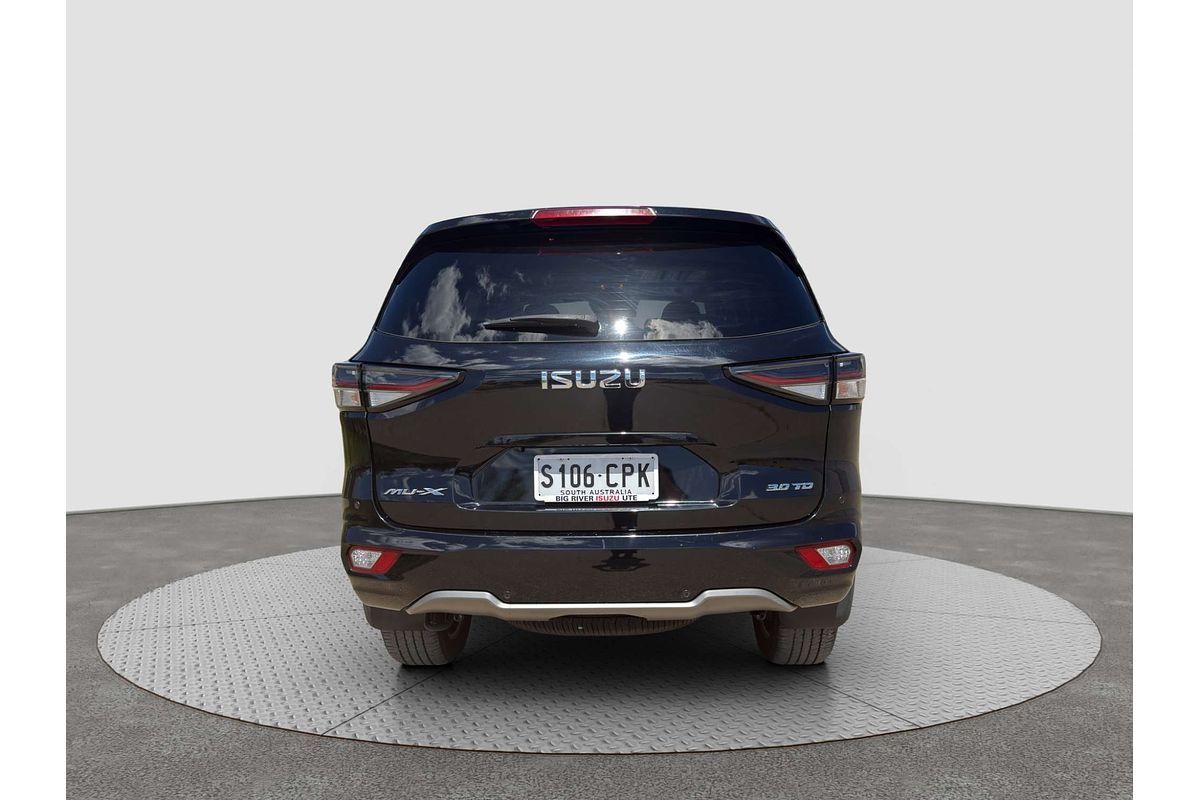 2022 Isuzu MU-X LS-T