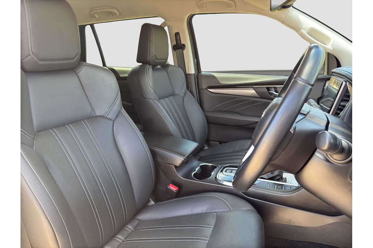 2022 Isuzu MU-X LS-T