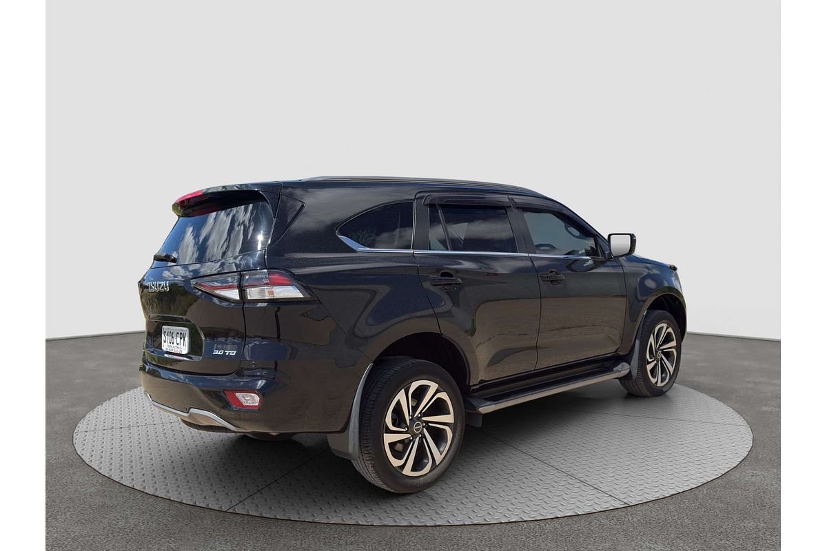 2022 Isuzu MU-X LS-T