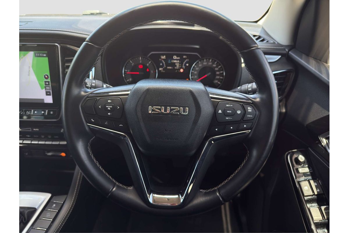 2022 Isuzu MU-X LS-T