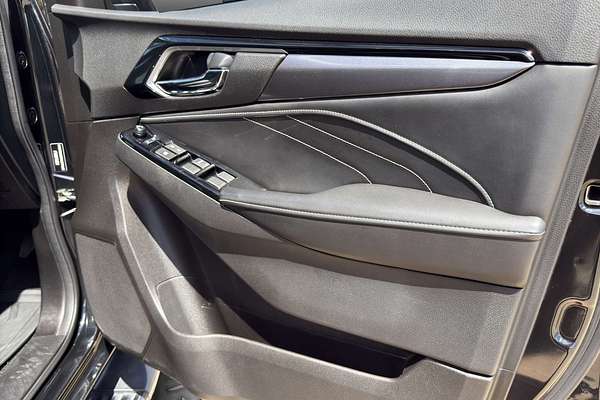 2022 Isuzu MU-X LS-T