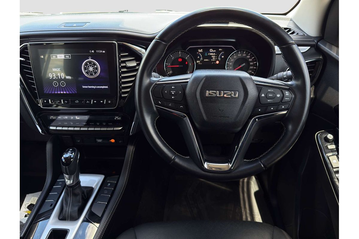 2022 Isuzu MU-X LS-T