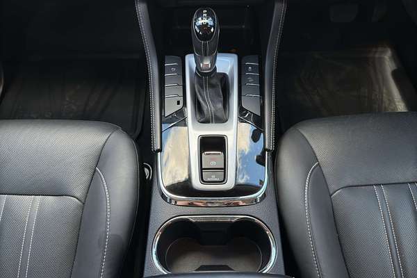 2022 Isuzu MU-X LS-T