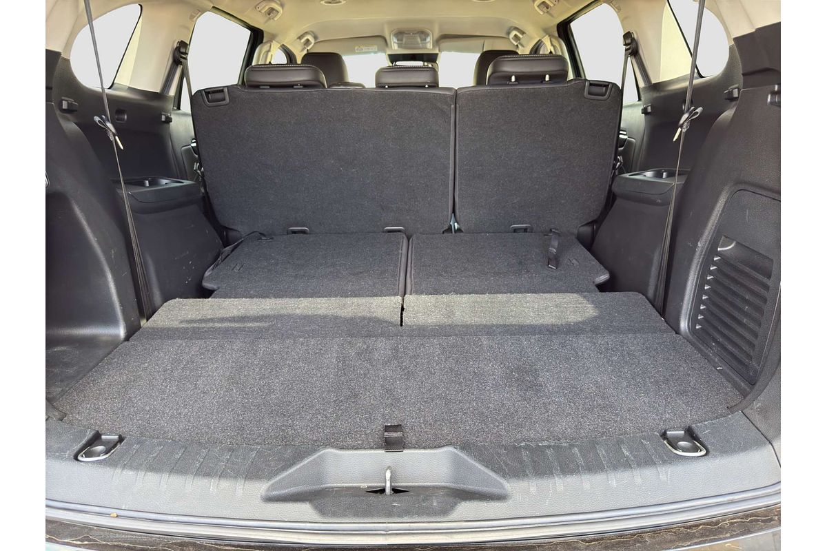 2022 Isuzu MU-X LS-T