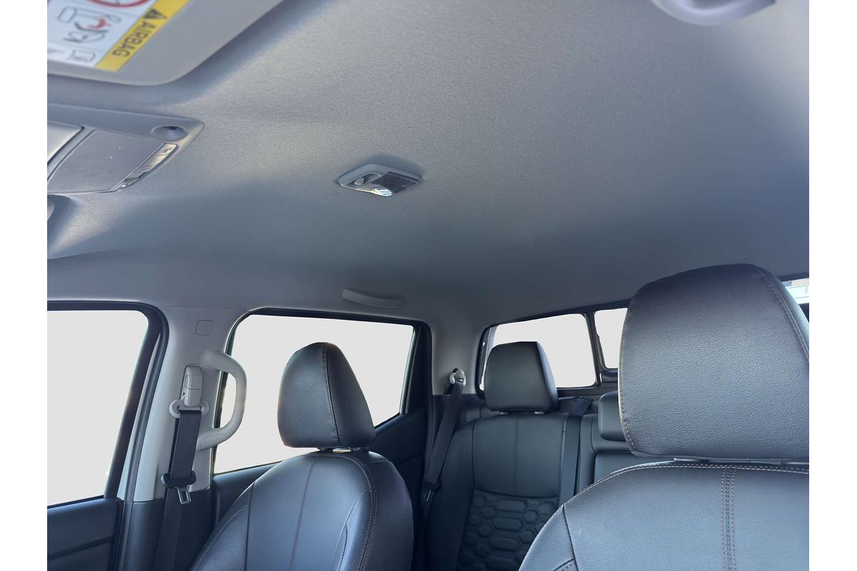 2023 Nissan Navara ST-X D23