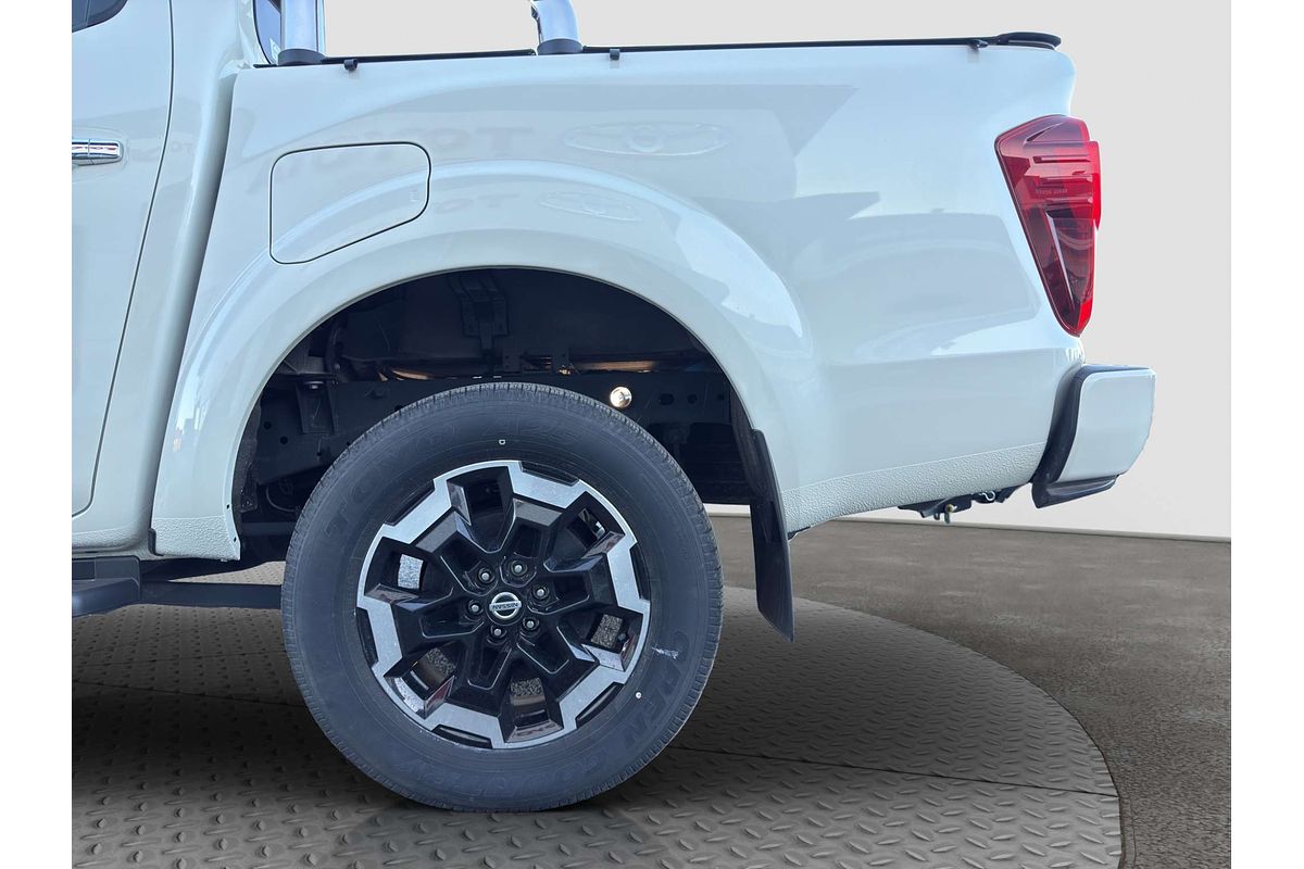 2023 Nissan Navara ST-X D23