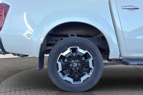 2023 Nissan Navara ST-X D23