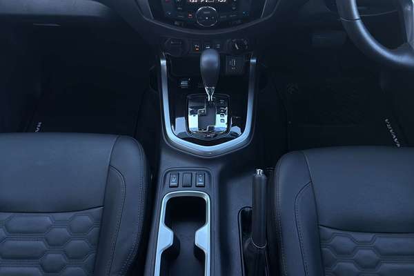 2023 Nissan Navara ST-X D23