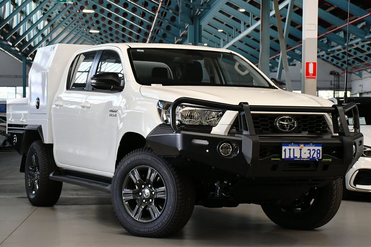 2025 Toyota Hilux SR GUN126R 4X4