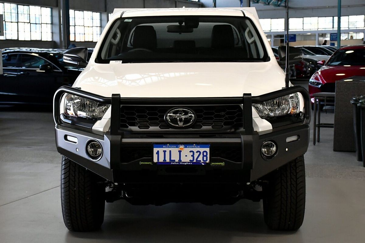 2025 Toyota Hilux SR GUN126R 4X4