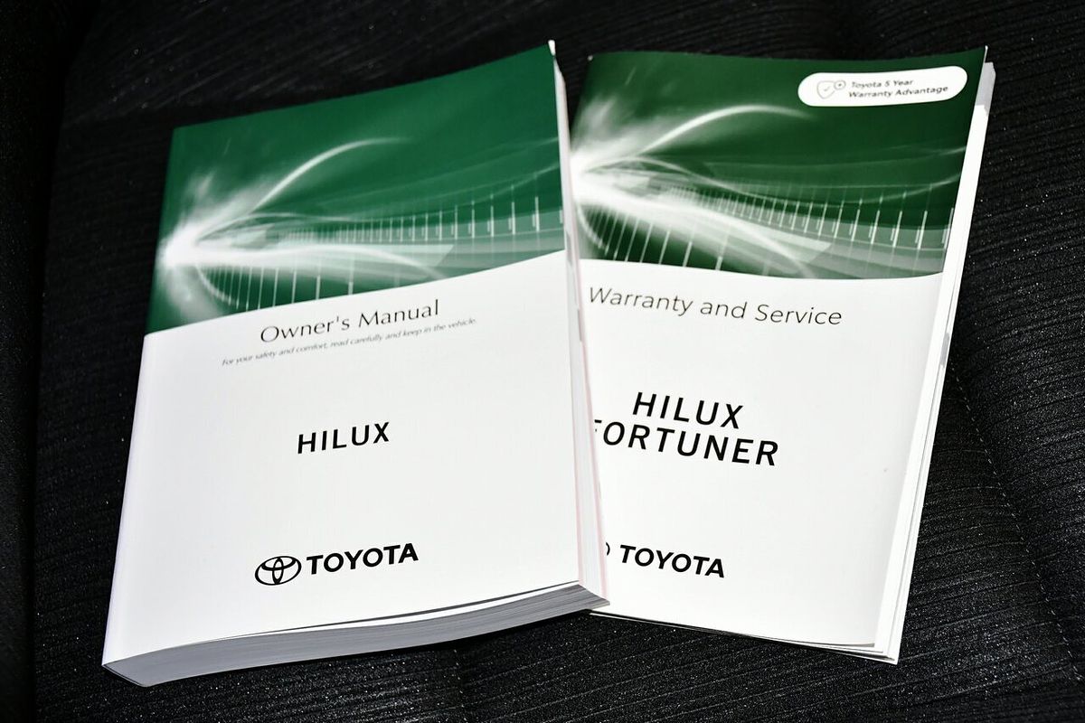2025 Toyota Hilux SR GUN126R 4X4