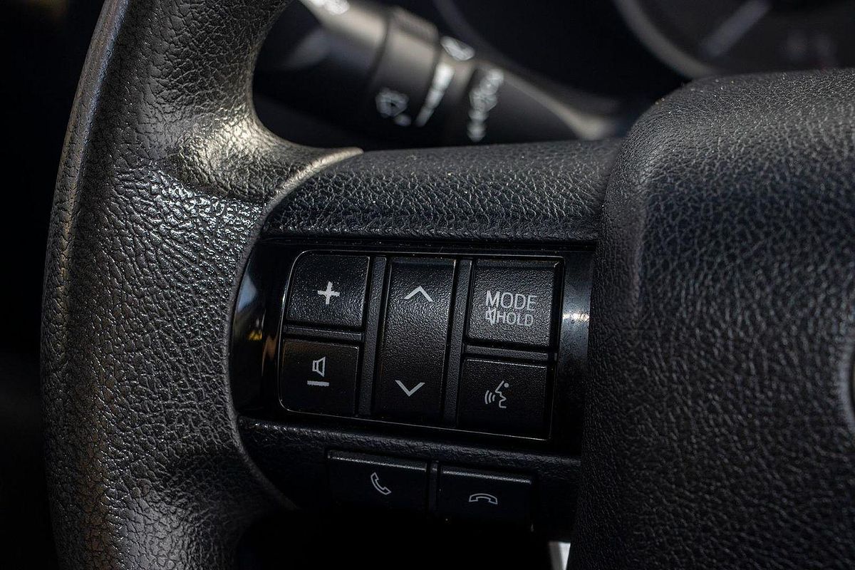 2018 Toyota Hilux SR GUN126R 4X4