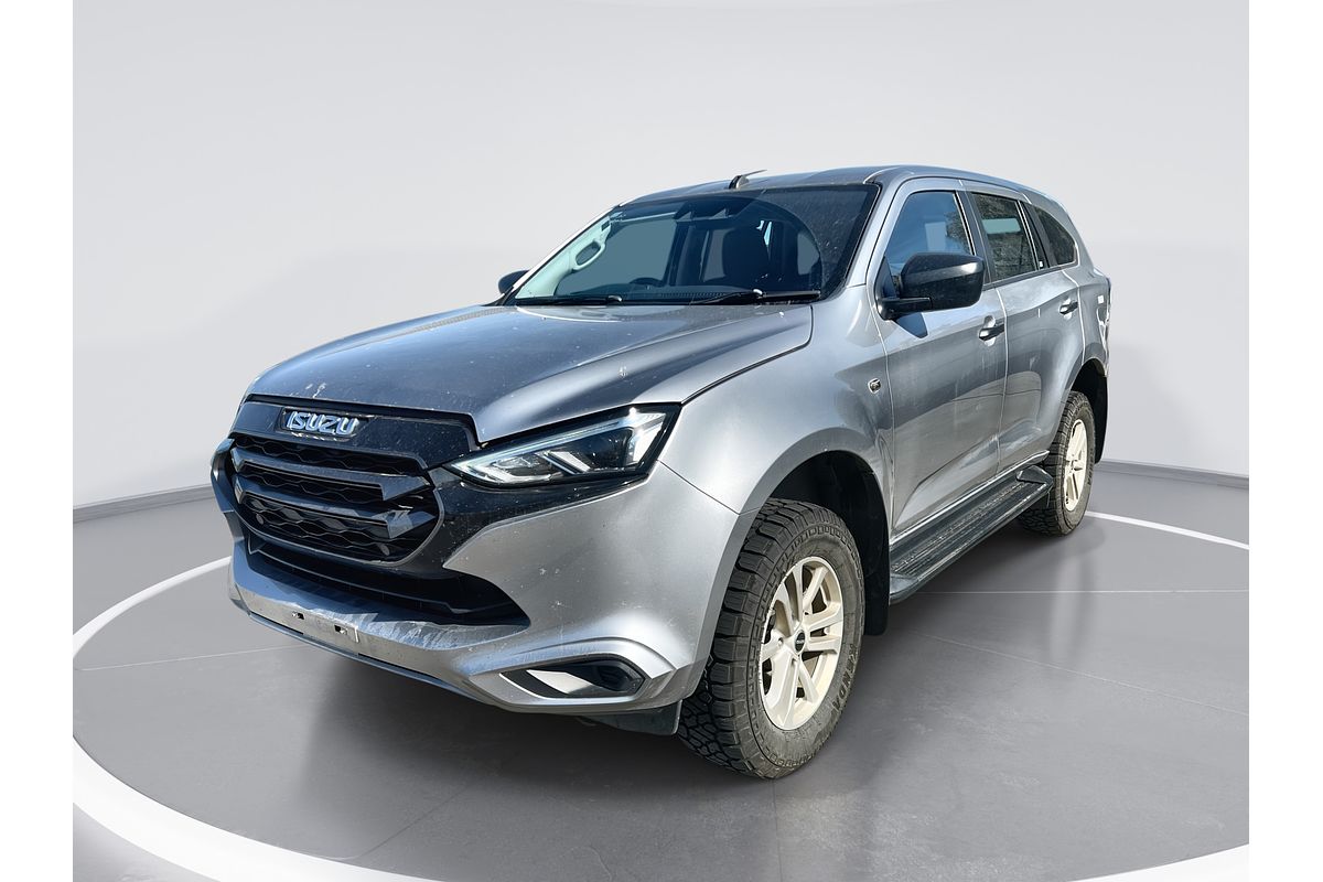 2022 Isuzu MU-X LS-M