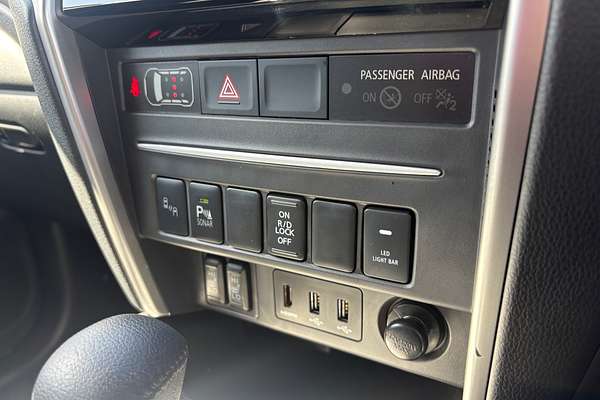 2023 Mitsubishi Triton Xtreme MR 4X4