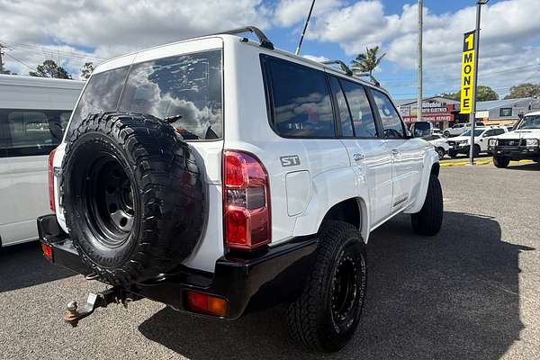 2016 Nissan Patrol ST Y61