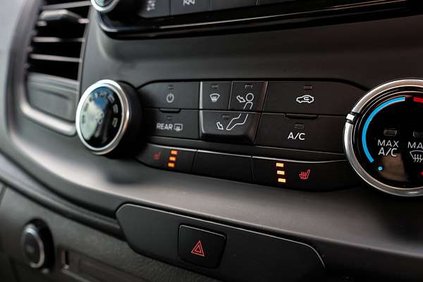 2018 Ford Transit Custom 300S VN SWB Low Roof