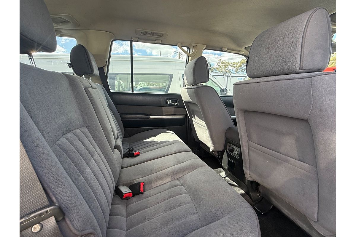 2016 Nissan Patrol ST Y61