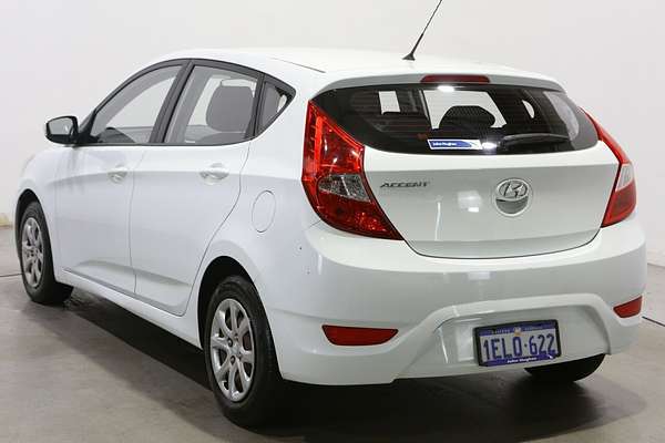 2014 Hyundai Accent Active RB2