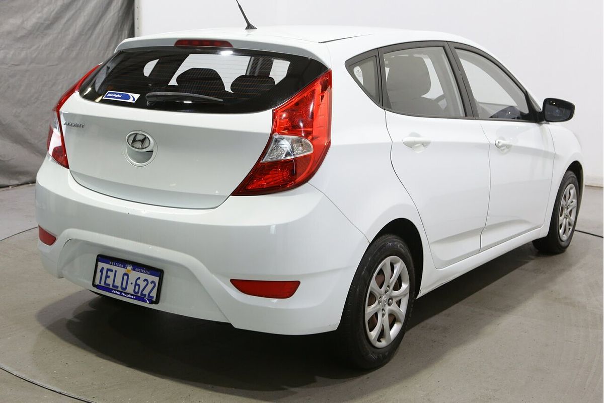 2014 Hyundai Accent Active RB2
