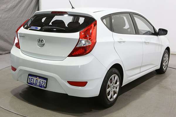 2014 Hyundai Accent Active RB2