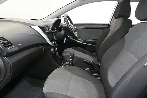 2014 Hyundai Accent Active RB2