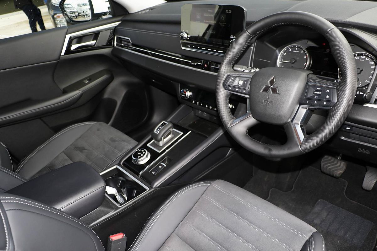 2024 Mitsubishi Outlander Aspire ZM