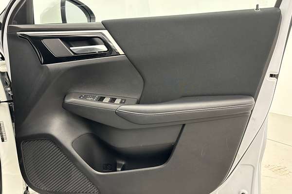 2024 Mitsubishi Outlander LS ZM