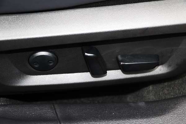 2024 Mitsubishi Outlander Black Edition ZM