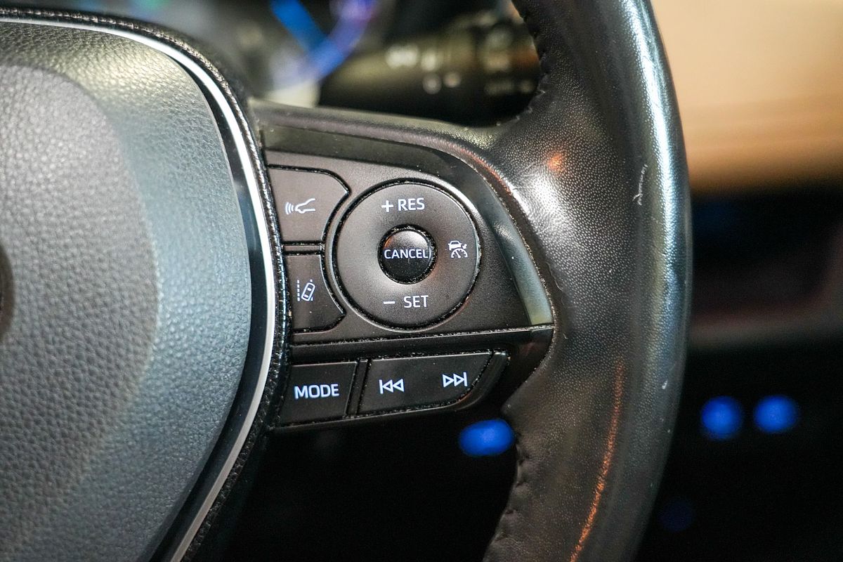 2020 Toyota RAV4 Cruiser AXAH52R