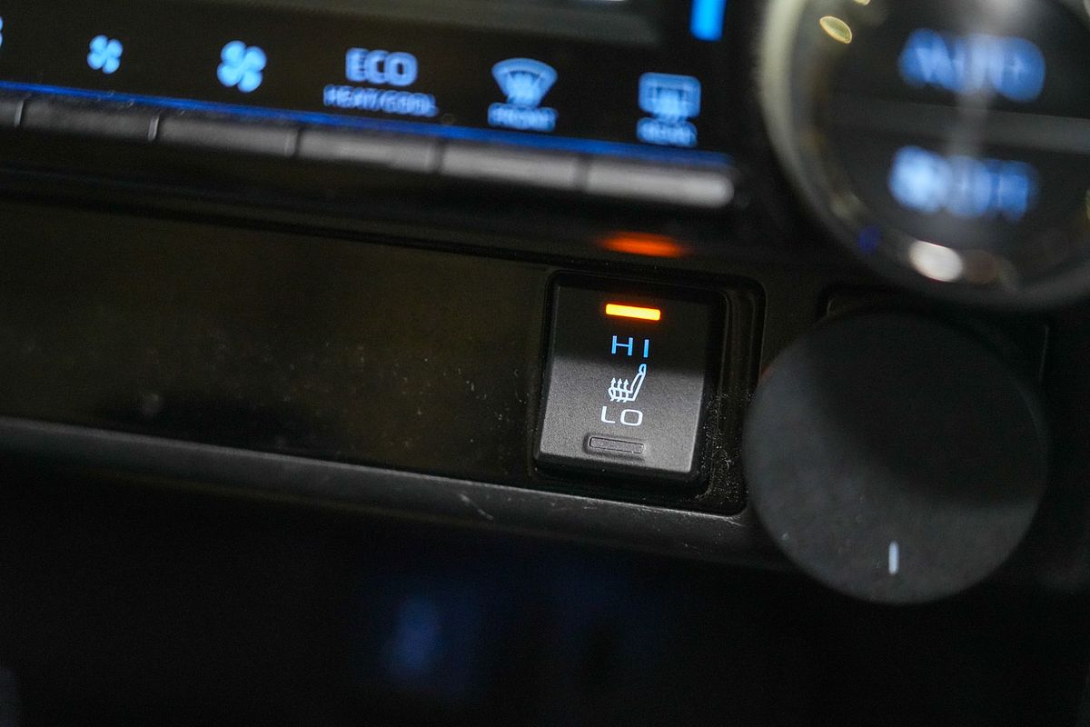 2020 Toyota RAV4 Cruiser AXAH52R