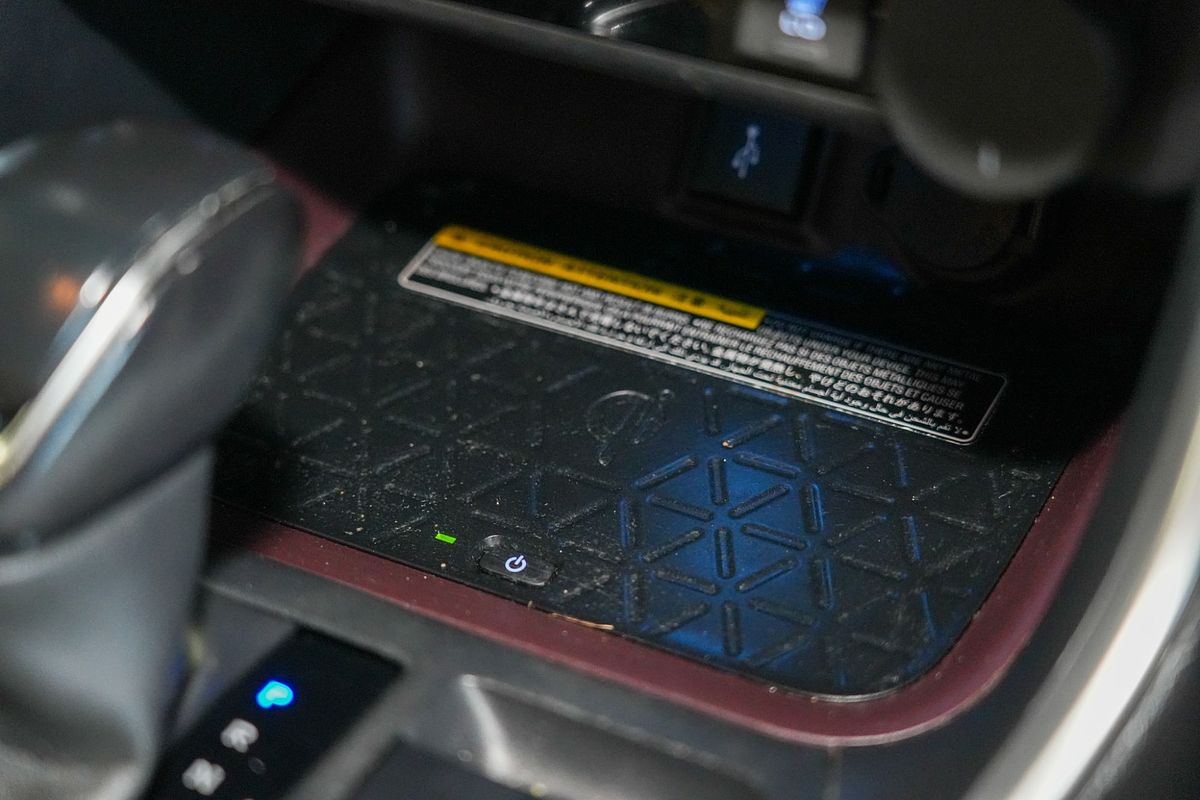 2020 Toyota RAV4 Cruiser AXAH52R