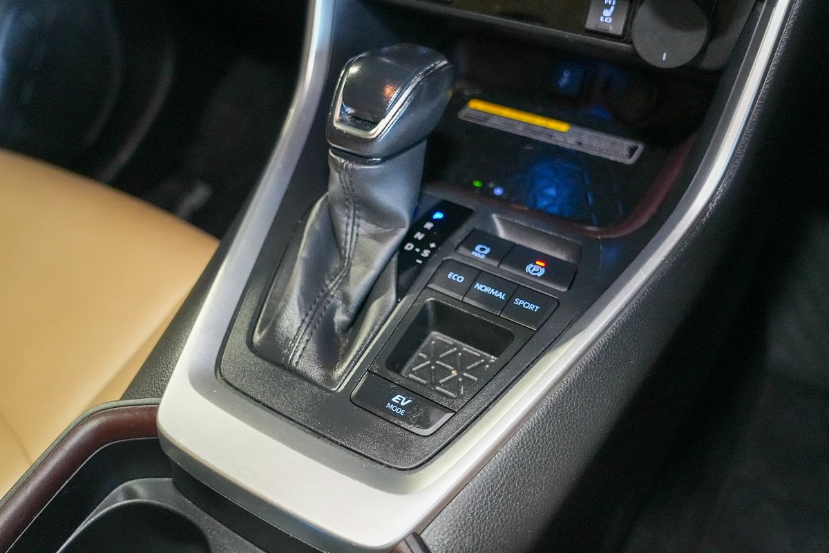 2020 Toyota RAV4 Cruiser AXAH52R